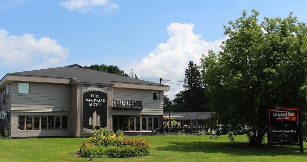 The Fort Nashwaak Motel Fredericton Exterior photo